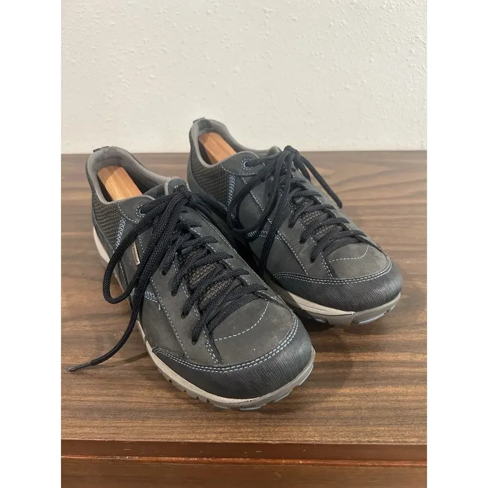 Dansko Paisley Sneakers Womens Size 40 Navy Waterproof‎ Vibram Leather Mesh
